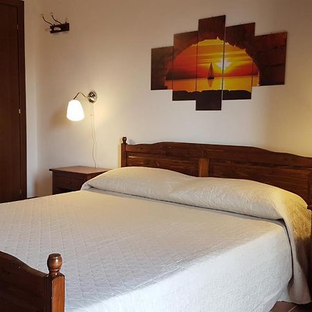 B&B Casale Siciliano Di Miryam Tiralongo 阿沃拉 外观 照片