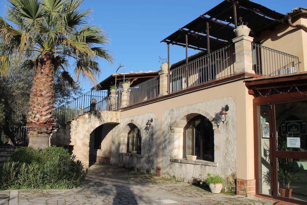 B&B Casale Siciliano Di Miryam Tiralongo 阿沃拉 外观 照片