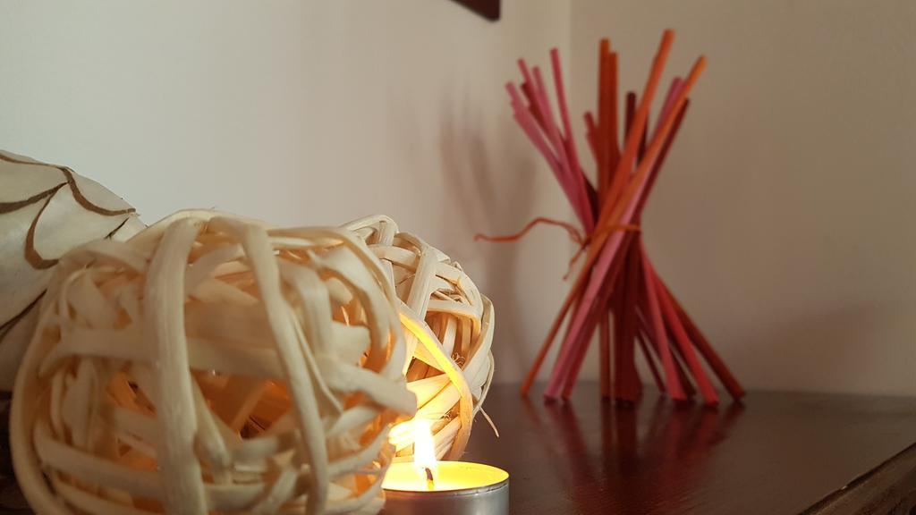 B&B Casale Siciliano Di Miryam Tiralongo 阿沃拉 外观 照片