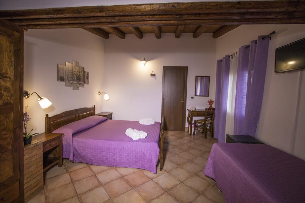B&B Casale Siciliano Di Miryam Tiralongo 阿沃拉 外观 照片